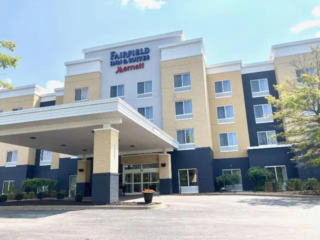 Fairfield Inn & Suites Louisville East