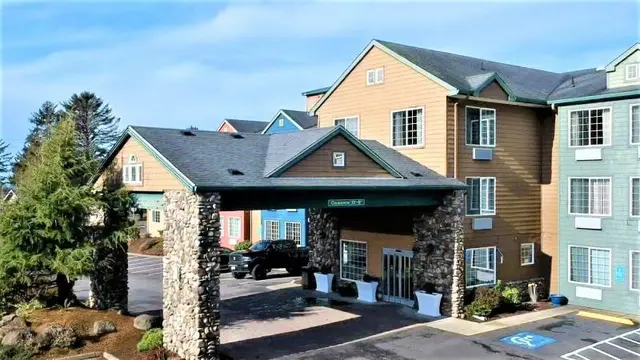 The Ashley Inn & Suites
