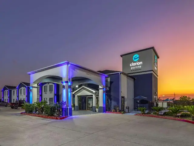 Clarion Pointe Sulphur - Lake Charles
