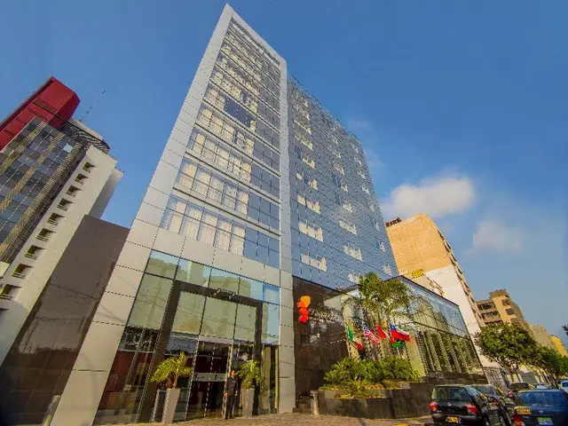 Sol De Oro Hotel & Suites