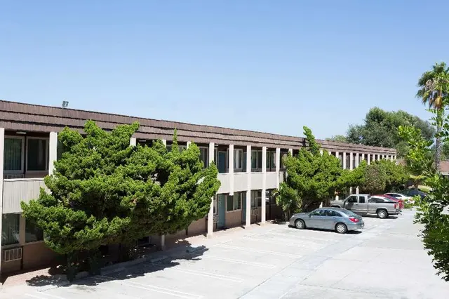 Costa Mesa Inn
