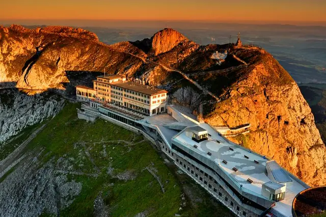 Hotel Pilatus-Kulm