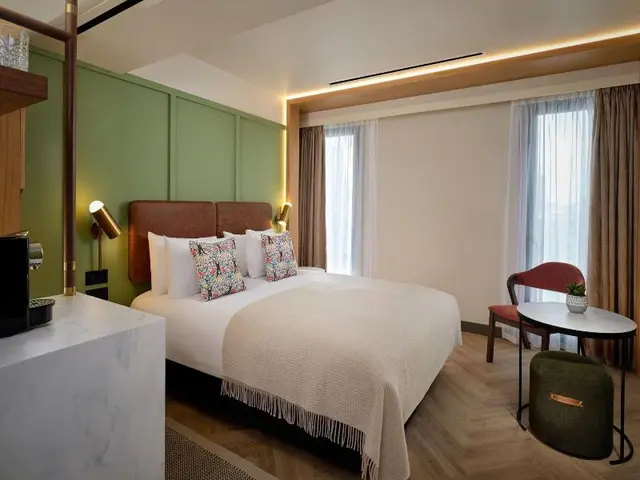 The Reach at Piccadilly Manchester a Tribute Hotel
