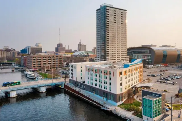 Aloft Milwaukee Downtown