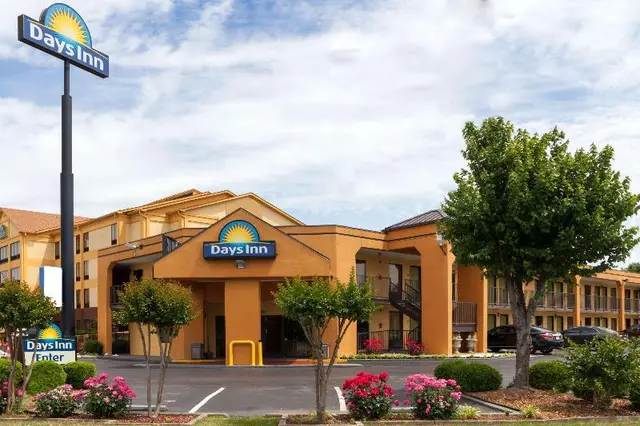 Days Inn by Wyndham Memphis - I40 Sycamore View