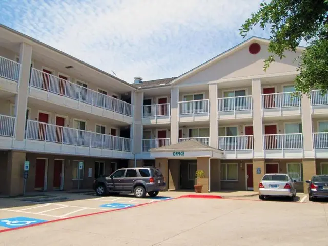 HomeTowne Studios Dallas - Mesquite