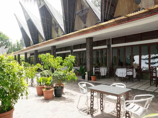 Toledo Inn Samosir