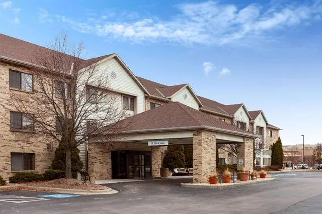 La Quinta Inn&Suites by Wyndham Milwaukee Delafiel