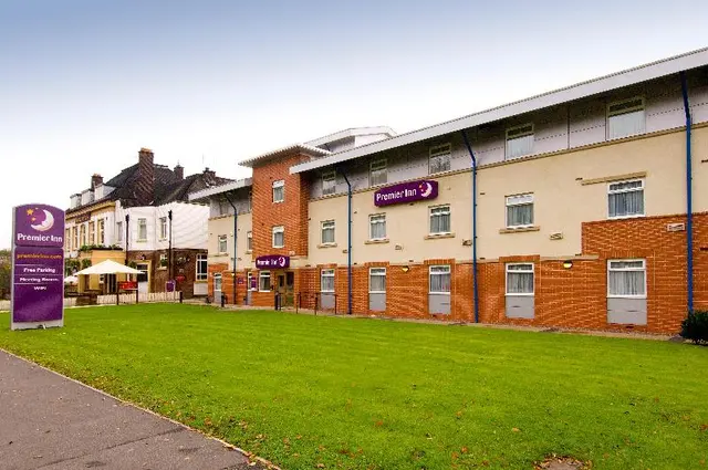 Premier Inn Manchester - Heaton Park