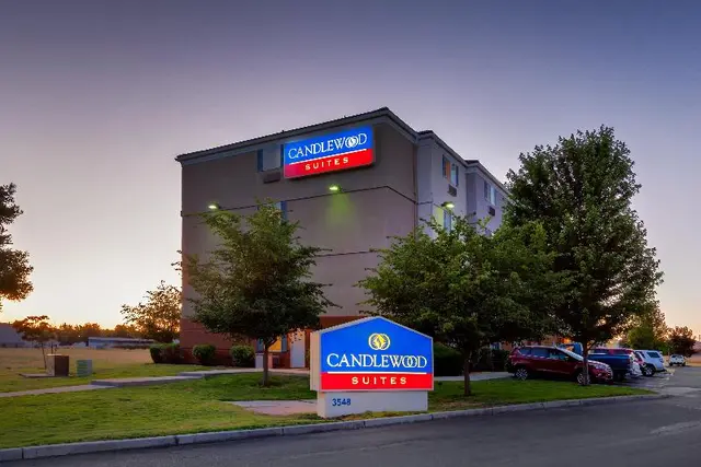 Candlewood Suites Medford