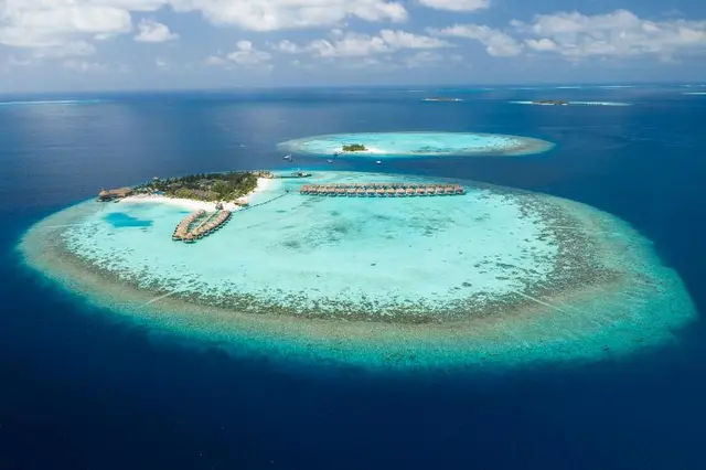 OUTRIGGER Maldives Maafushivaru Resort