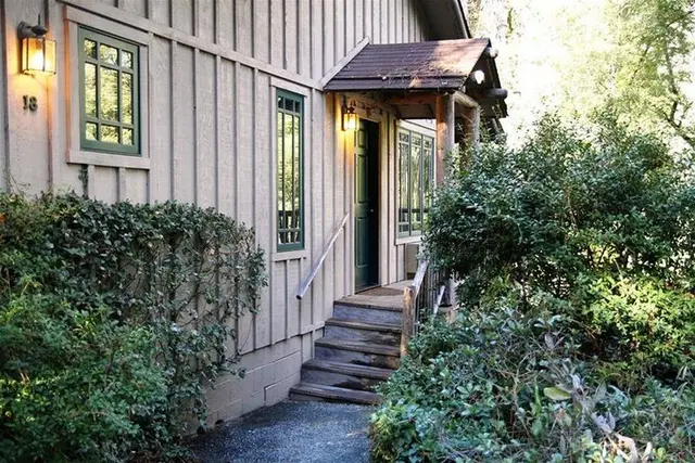 Weasku Inn