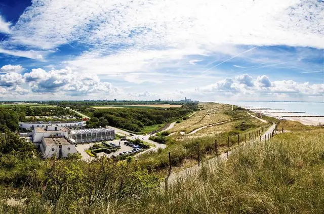 Strandhotel Westduin