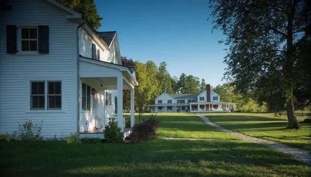 Hill Farm Inn