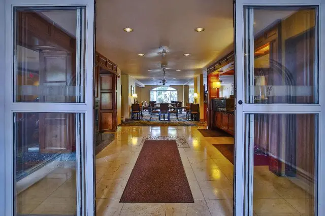 Holiday Inn Express Mackinaw City