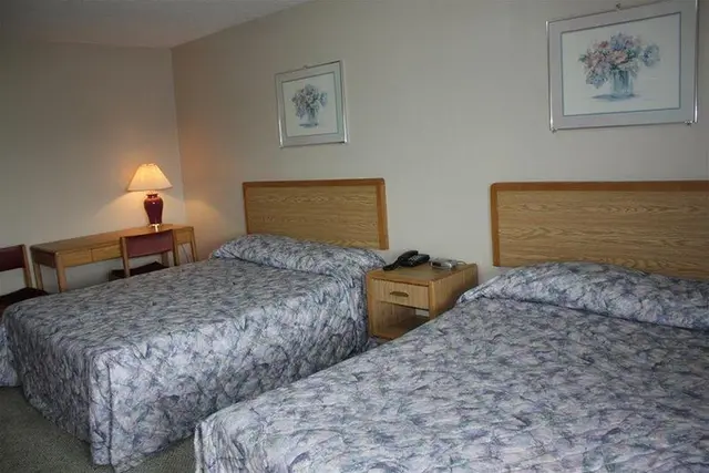 Tropicana Inn