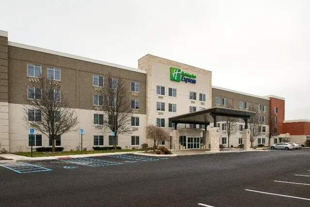 Holiday Inn Express Wixom