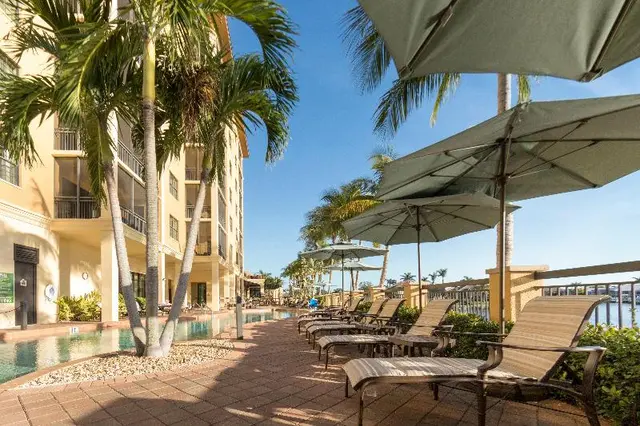 Holiday Inn Club Vacations Sunset Cove Resort