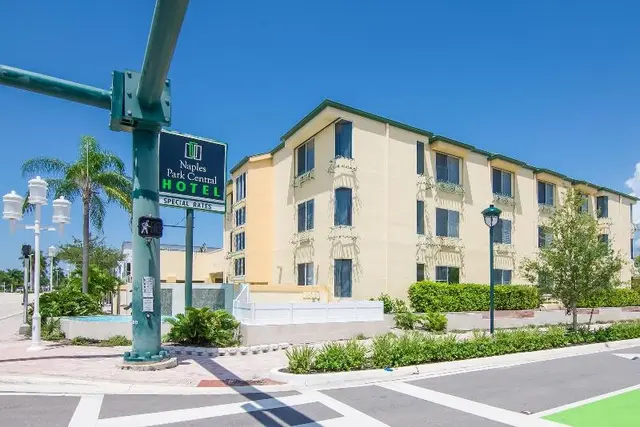 Naples Park Central