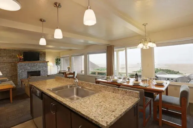 Driftwood Shores Resort & Conference Center