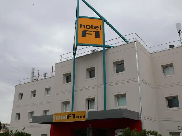 Hotel F1 Orange Centre Echangeur A7 A9