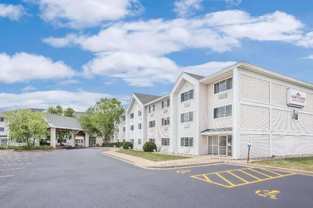 Cobblestone Suites – Oshkosh