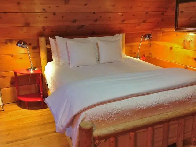 Elliott House Bed & Breakfast