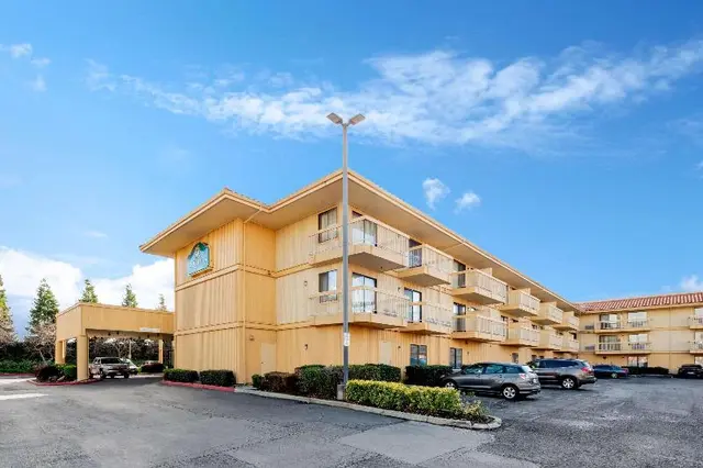 La Quinta Inn & Suites By Wyndham Oakland -Hayward