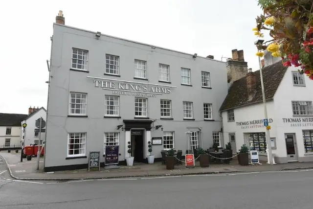 The Kings Arms Hotel