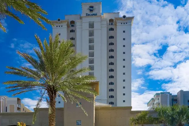 Escapes to The Shores Orange Beach (Ramada)