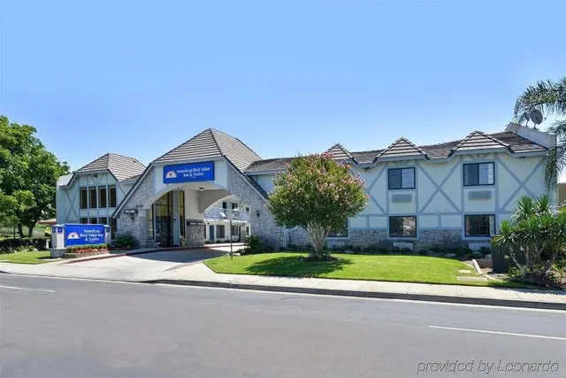Americas Best Value Inn & Suites Ontario