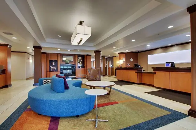 Fairfield Inn & Suites By Marriott Ottawa Starved