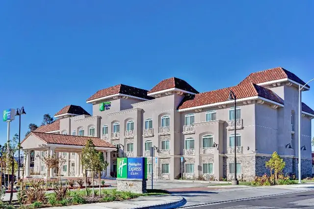 Holiday Inn Express & Suites Banning By IHG