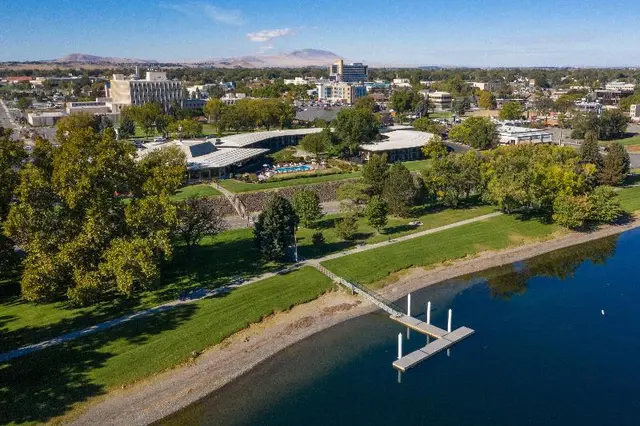 Holiday Inn Richland On The River By IHG