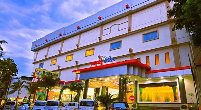 Rocky Plaza Hotel Padang