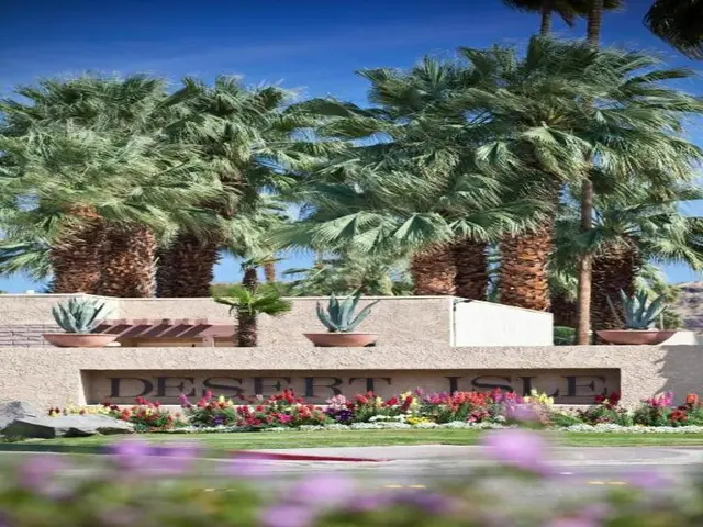 Desert Isle of Palm Springs