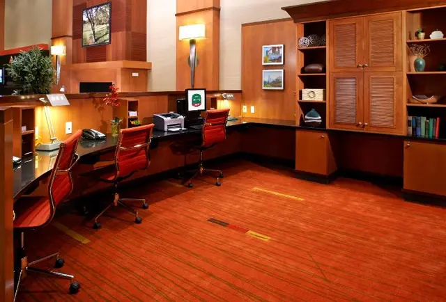 Courtyard By Marriott Pittsburgh Downtown