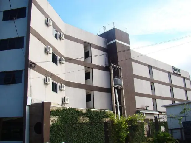 Larison Economy