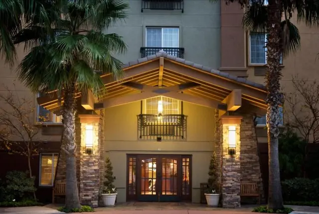 Larkspur Landing Extended Stay Suites Hillsboro