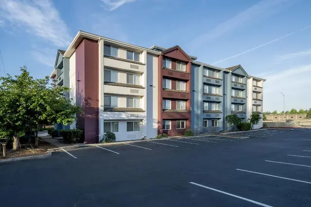 Best Western Lake Oswego/Portland Hotel & Suites