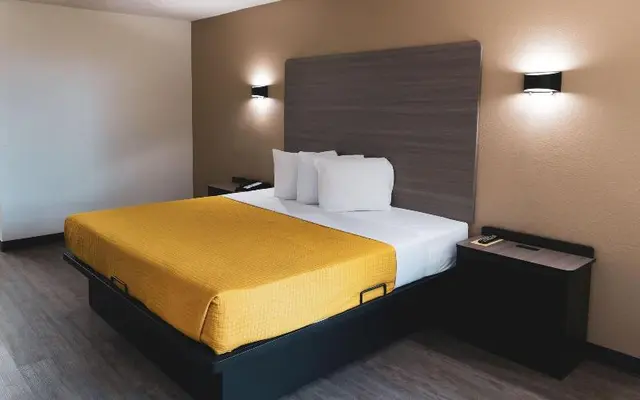 Express Inn Suites Palestine
