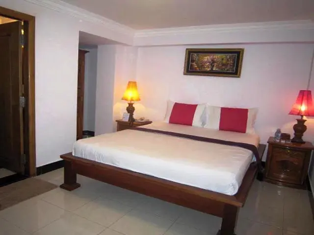 Star Wood Inn