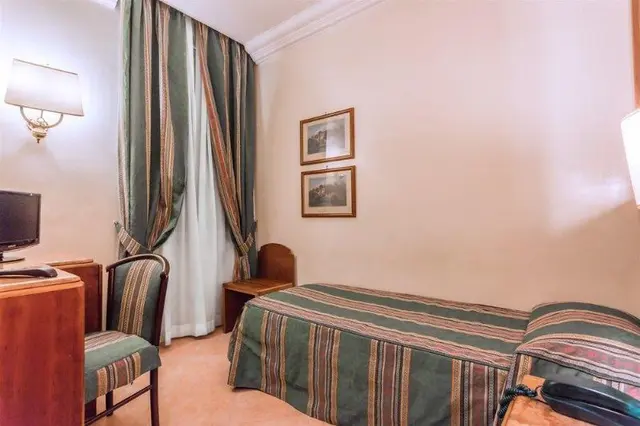 Raeli Hotel Regio