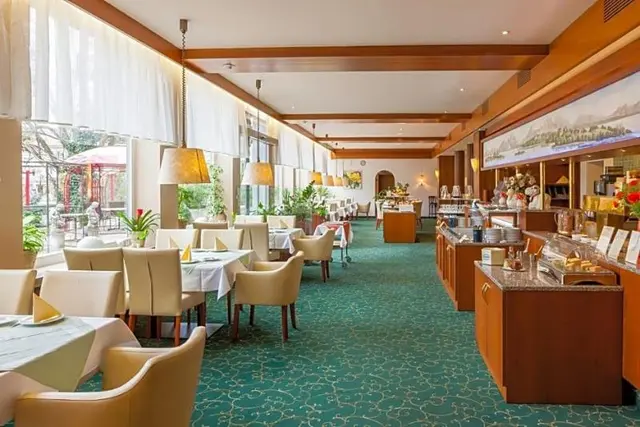 Parkhotel Crombach