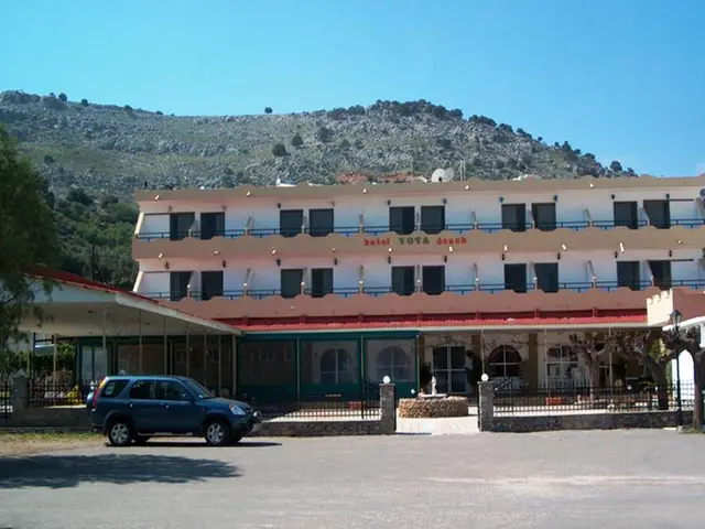 Lindos Aqua Terra