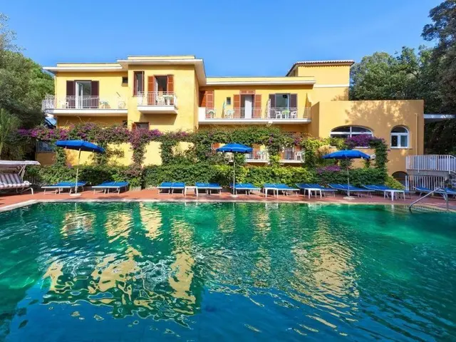 Hotel Cleopatra