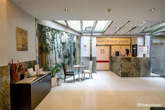 Infinity Hotel st. Peter