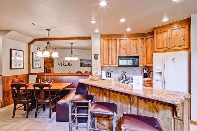 Highlands Lodge