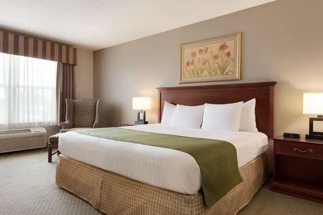 Country Inn & Suites By Radisson St. Cloud East Mn