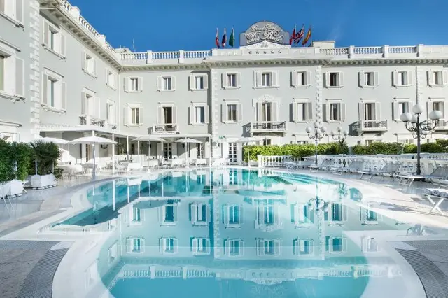 Des Bains